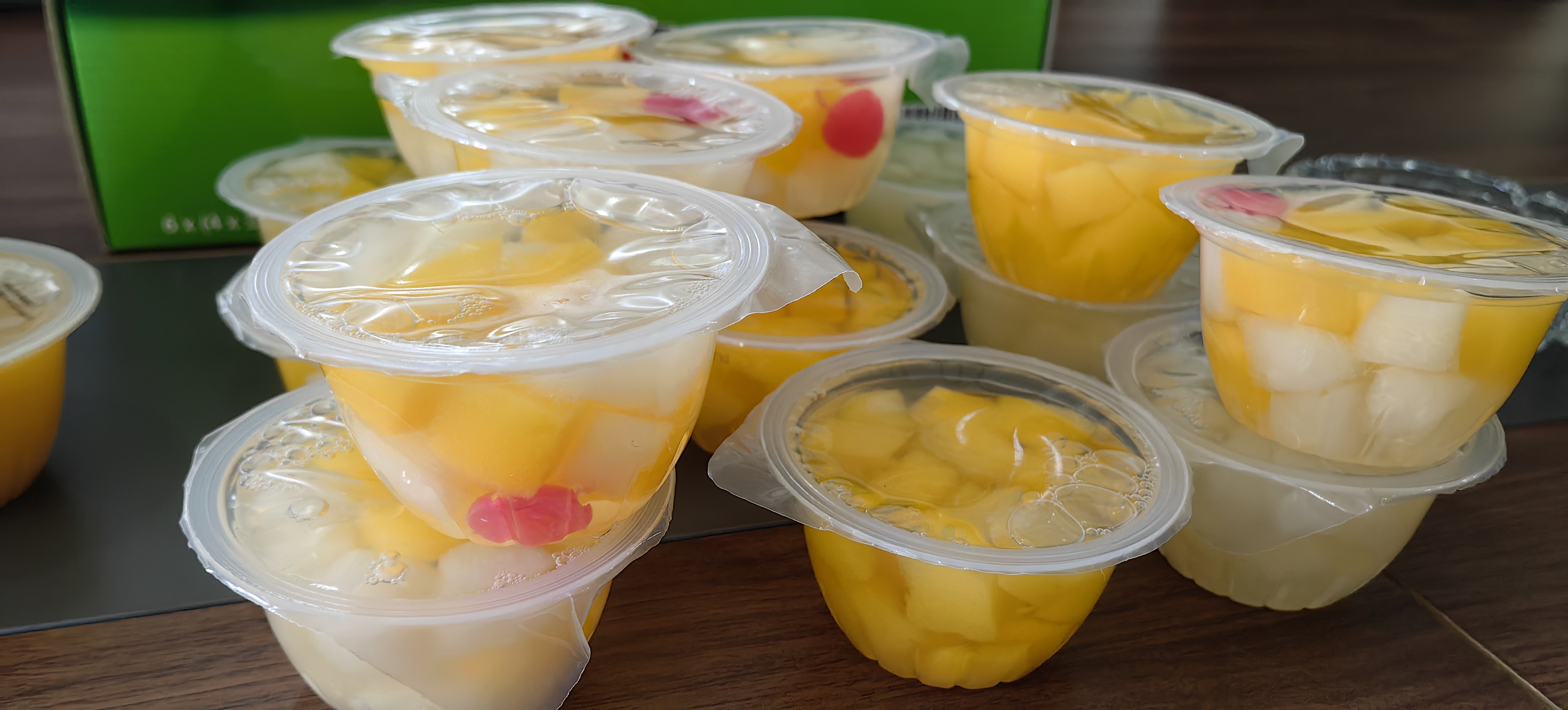 塑料杯水果
